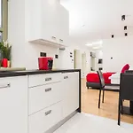 Krupnicza Apartment - 5 Minut From Main Square By Inpoint
